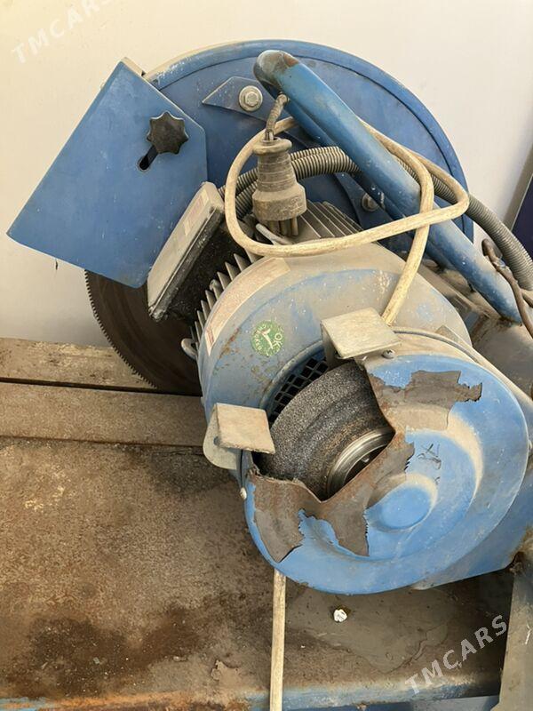 Demir Kesÿän Stanok - Aşgabat - img 1