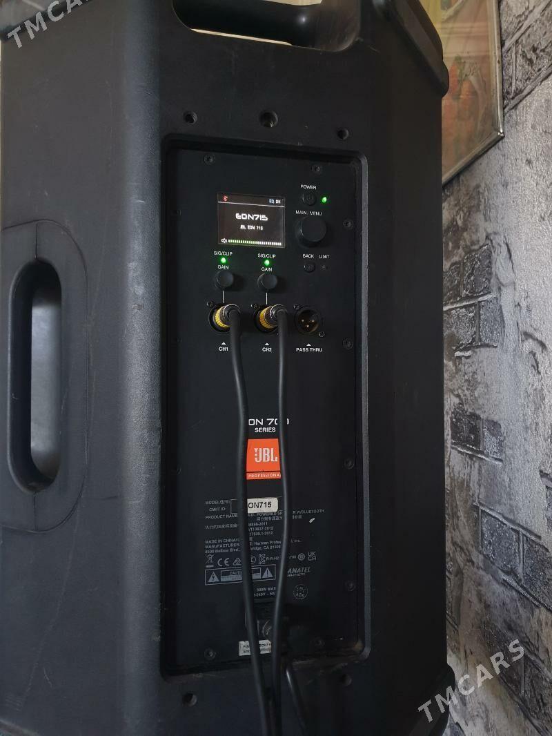 Kalonka JBL EON 715 - Saýat - img 1