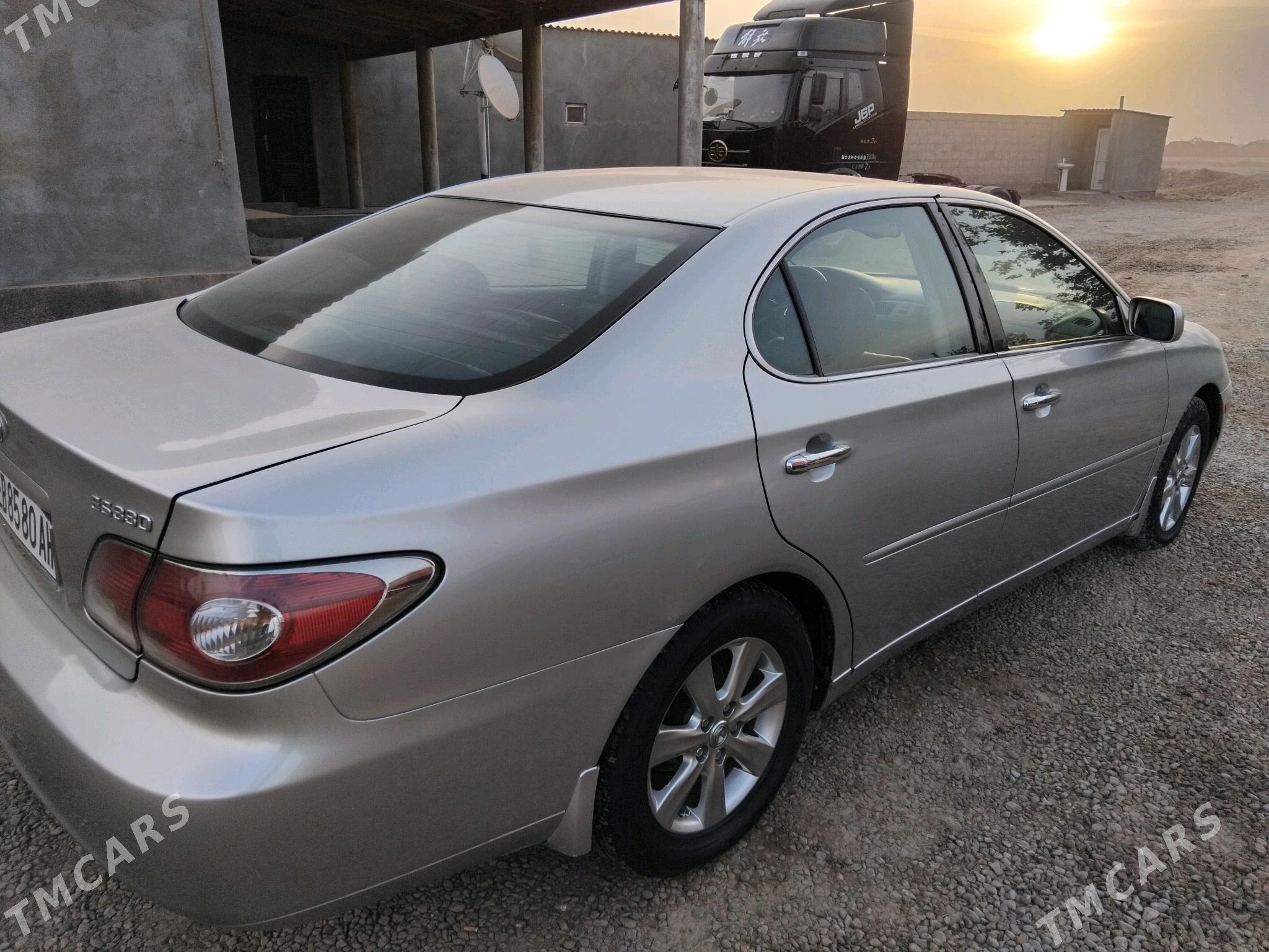 Lexus ES 2003 - 180 000 TMT - Теджен - img 1