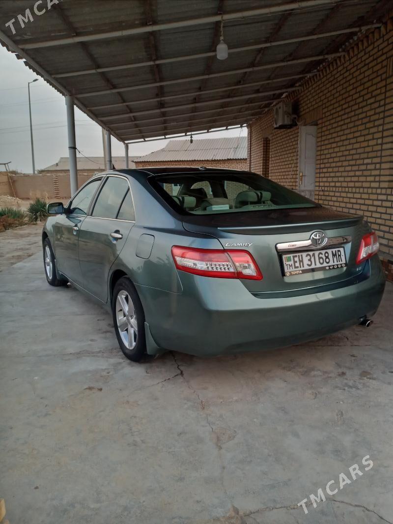 Toyota Camry 2010 - 180 000 TMT - Мургап - img 3