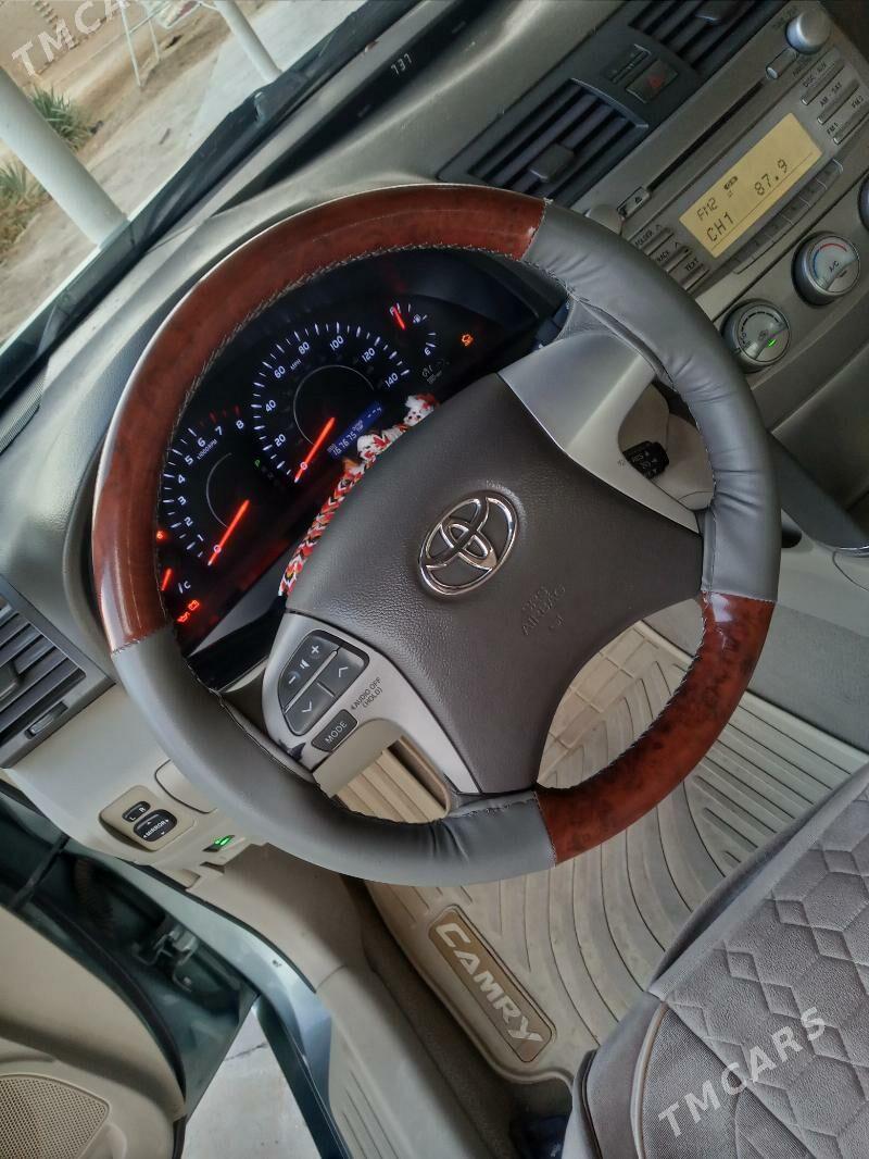 Toyota Camry 2010 - 180 000 TMT - Мургап - img 4