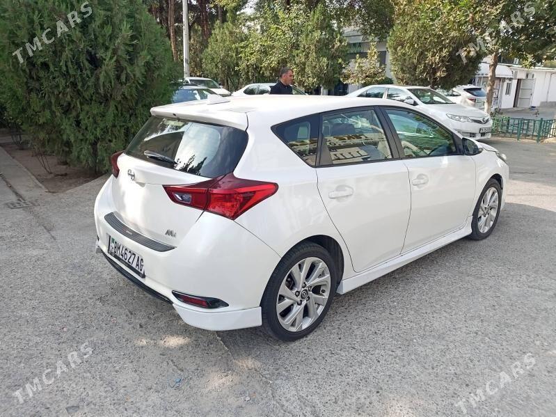 Toyota Corolla 2015 - 179 000 TMT - Гуртли - img 1