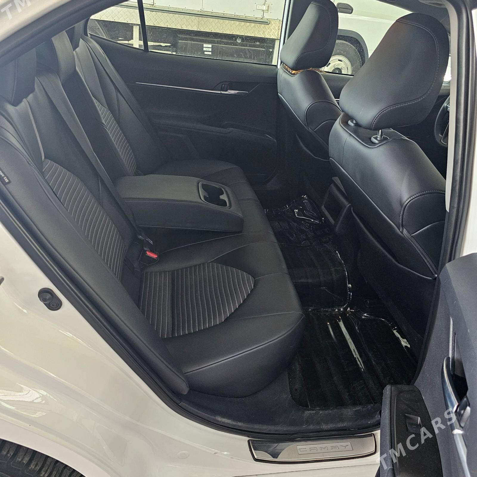 Toyota Camry 2021 - 315 000 TMT - Aşgabat - img 9