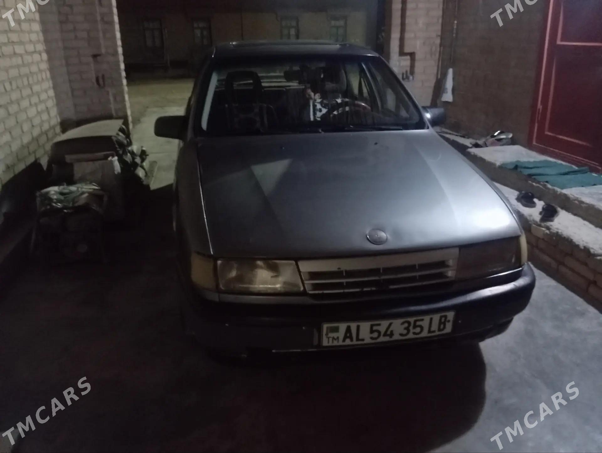 Opel Vectra 1991 - 28 000 TMT - Чарджоу - img 5