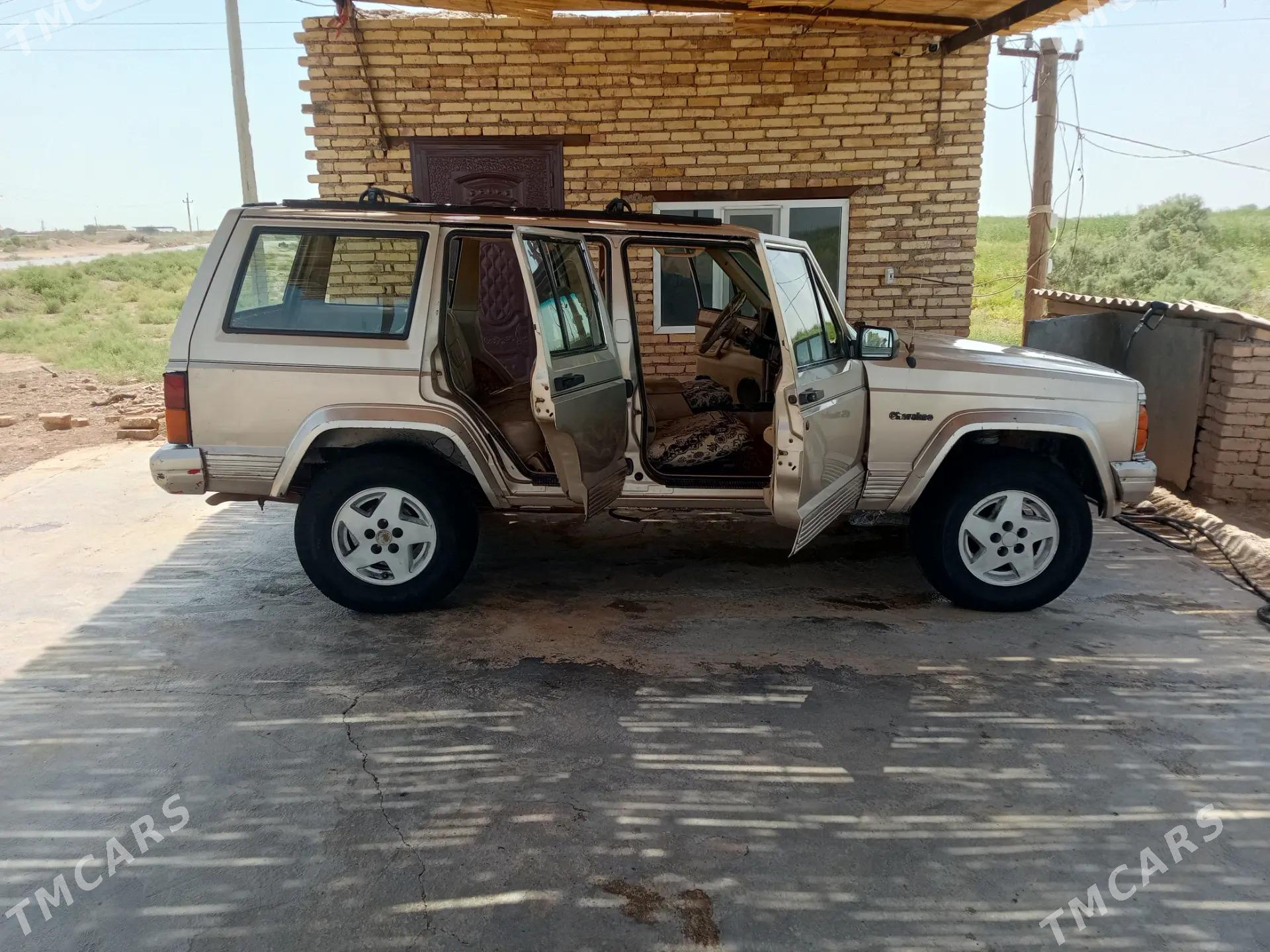 Jeep Cherokee 1993 - 36 000 TMT - Гёкдепе - img 9