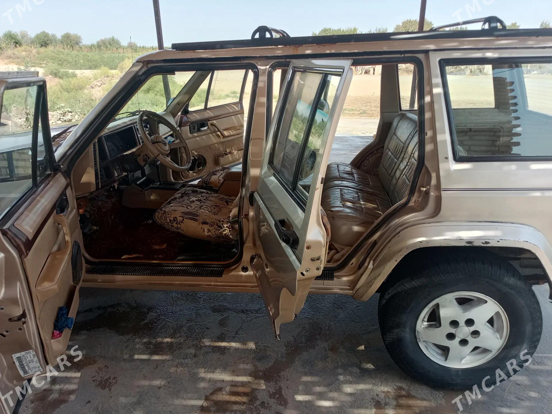 Jeep Cherokee 1993 - 36 000 TMT - Гёкдепе - img 2