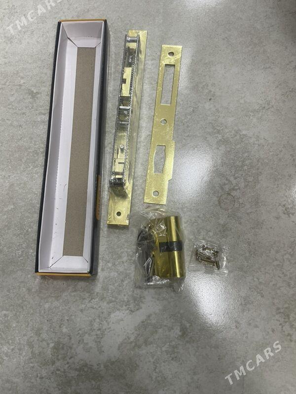 zamok - Aşgabat - img 2