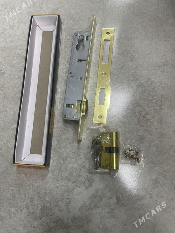 zamok - Aşgabat - img 3