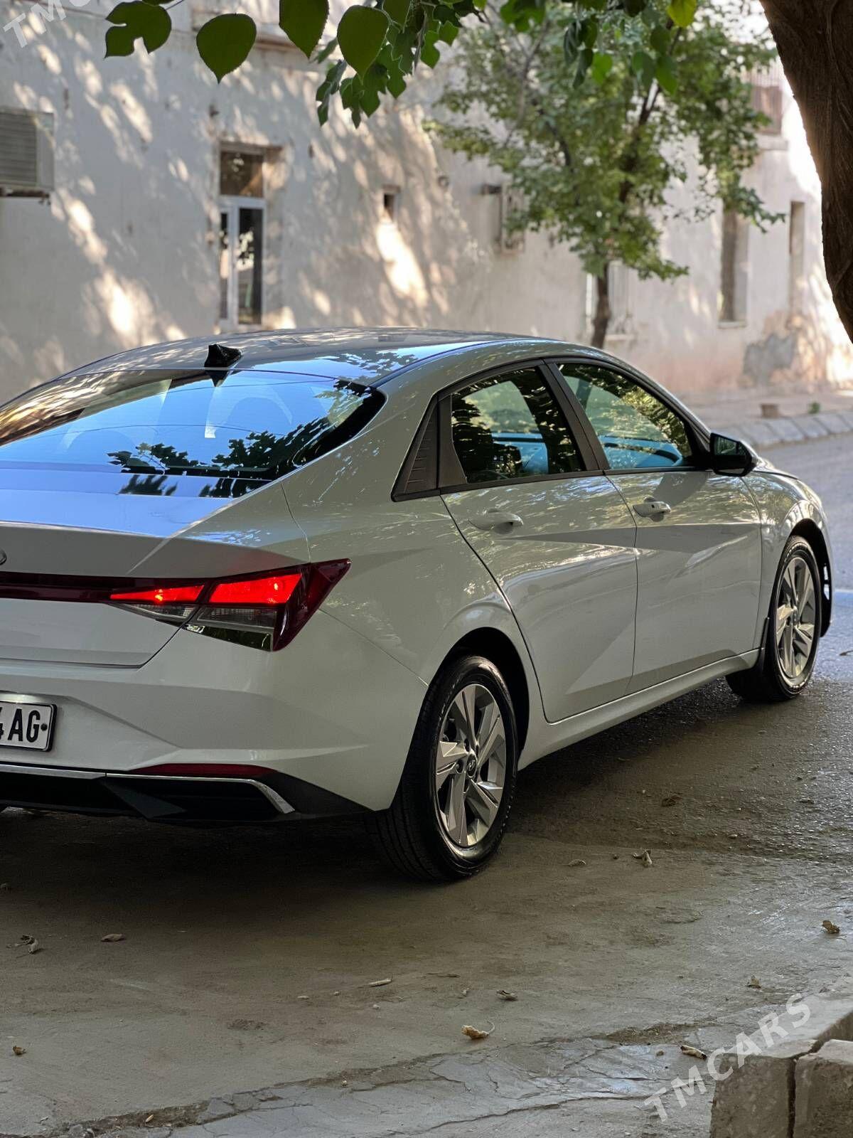 Hyundai Elantra 2022 - 255 000 TMT - Ашхабад - img 2