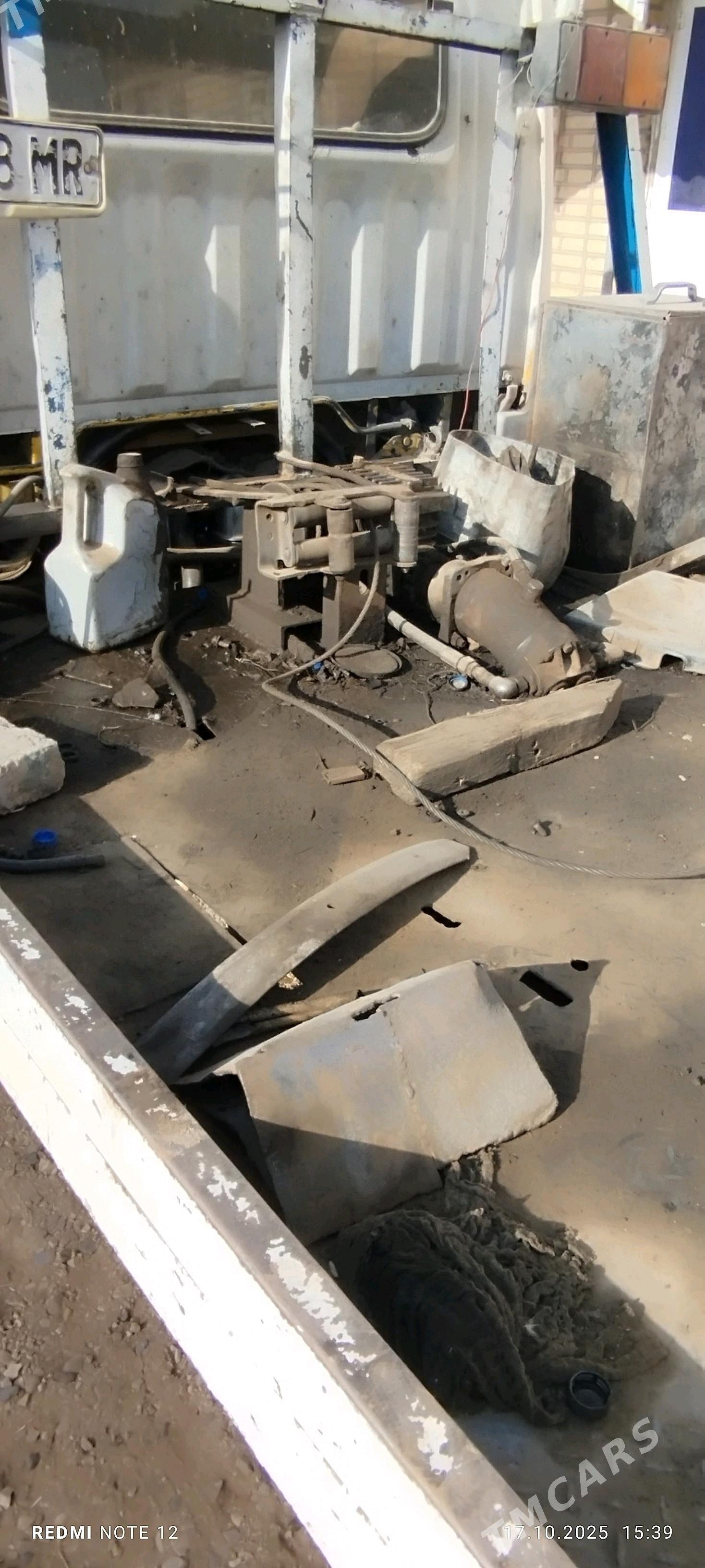 Mitsubishi Canter 1999 - 200 000 TMT - Mary - img 3