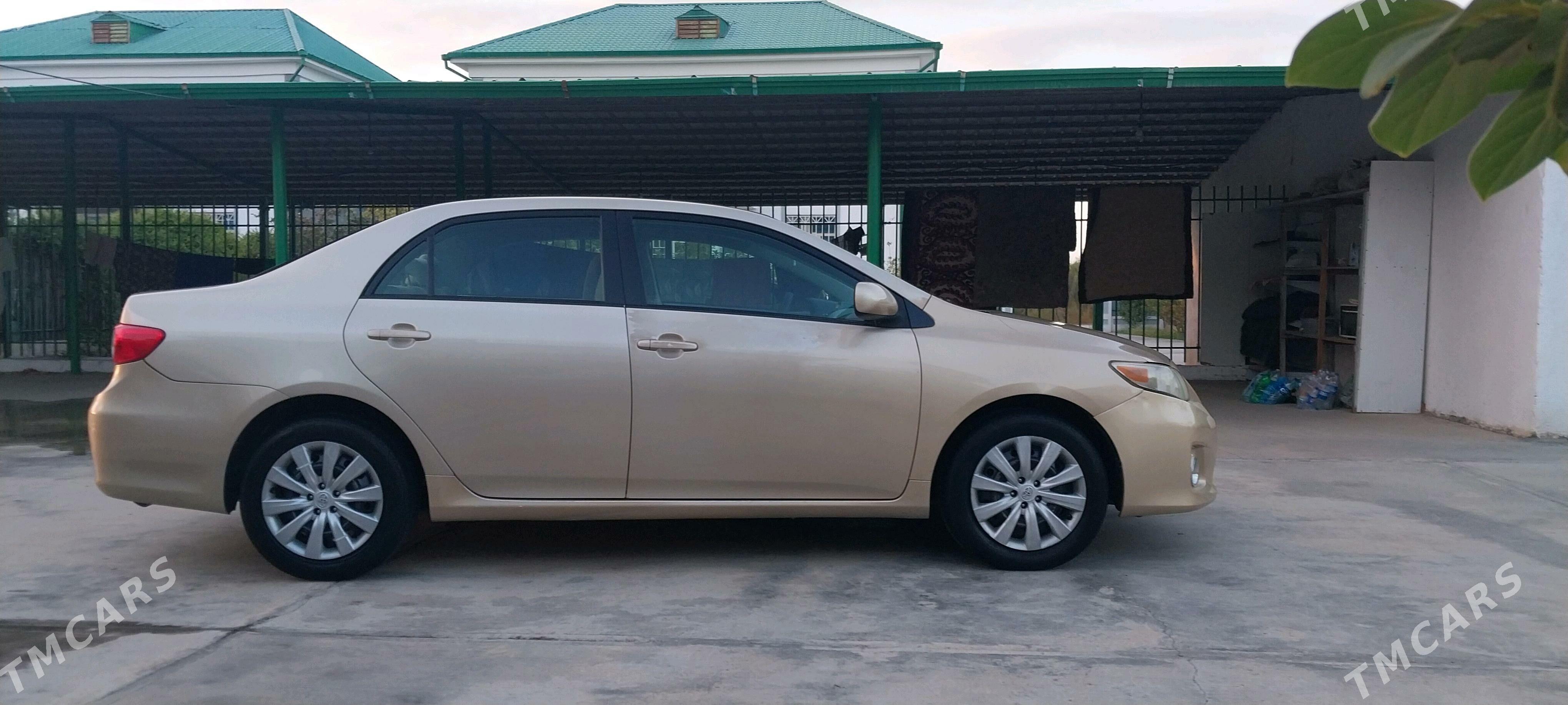 Toyota Corolla 2012 - 165 000 TMT - Тязе заман - img 4