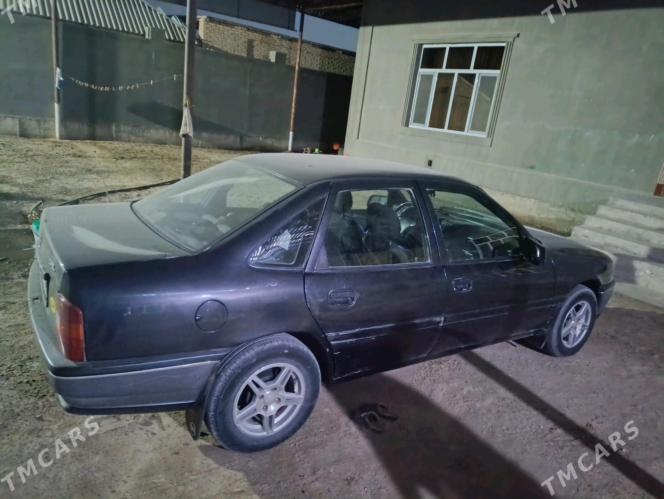 Opel Vectra 1991 - 39 000 TMT - Векильбазар - img 4