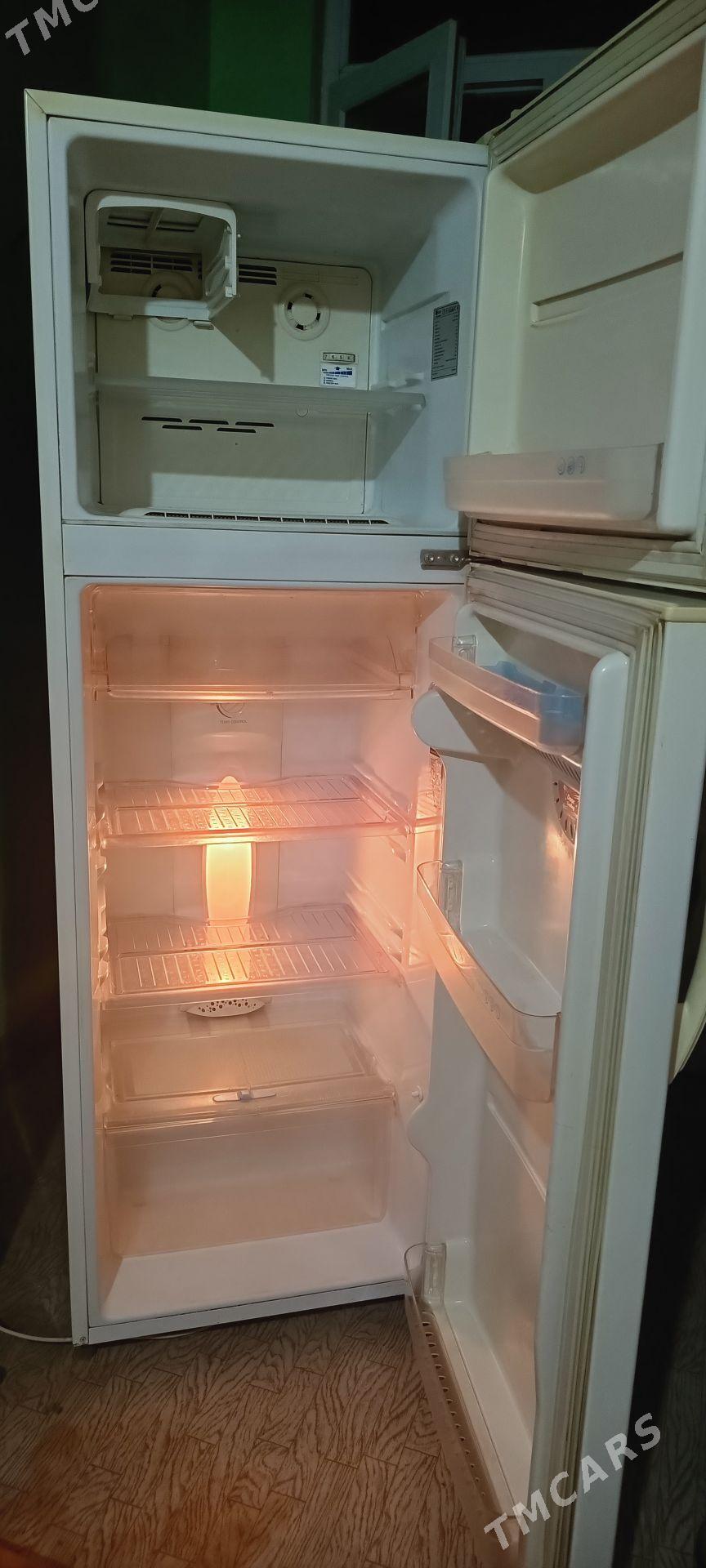 Lg holodilnik suhoy moroz - Мары - img 1