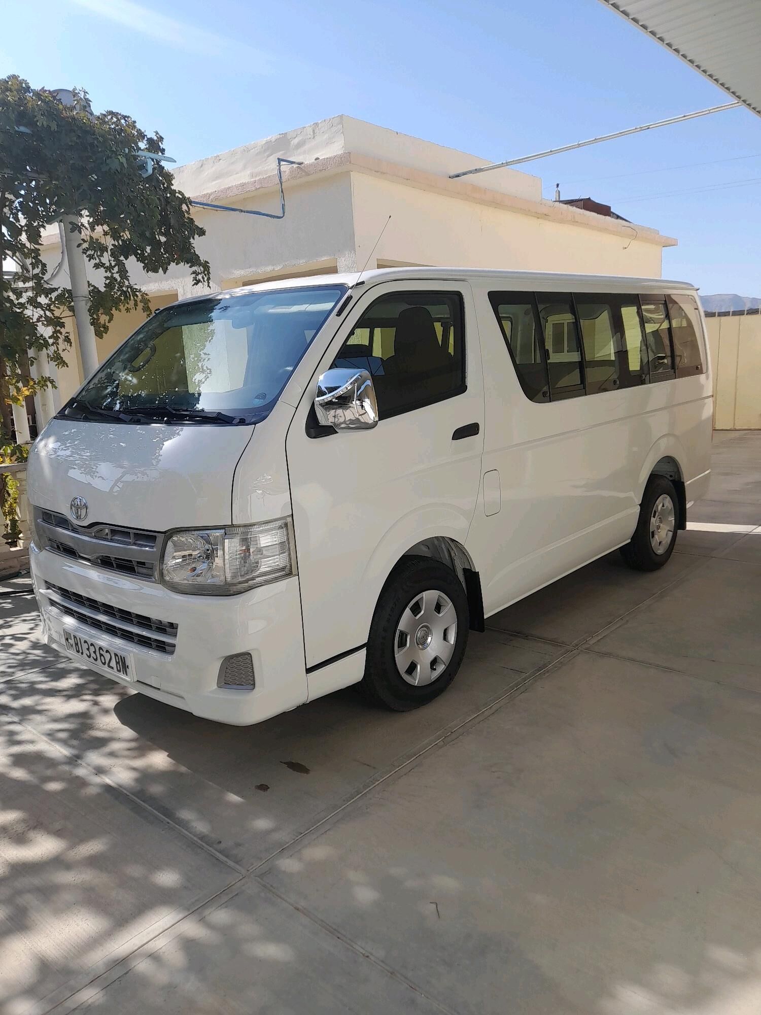 Toyota Hiace 2012 - 355 000 TMT - Гызыларбат - img 10