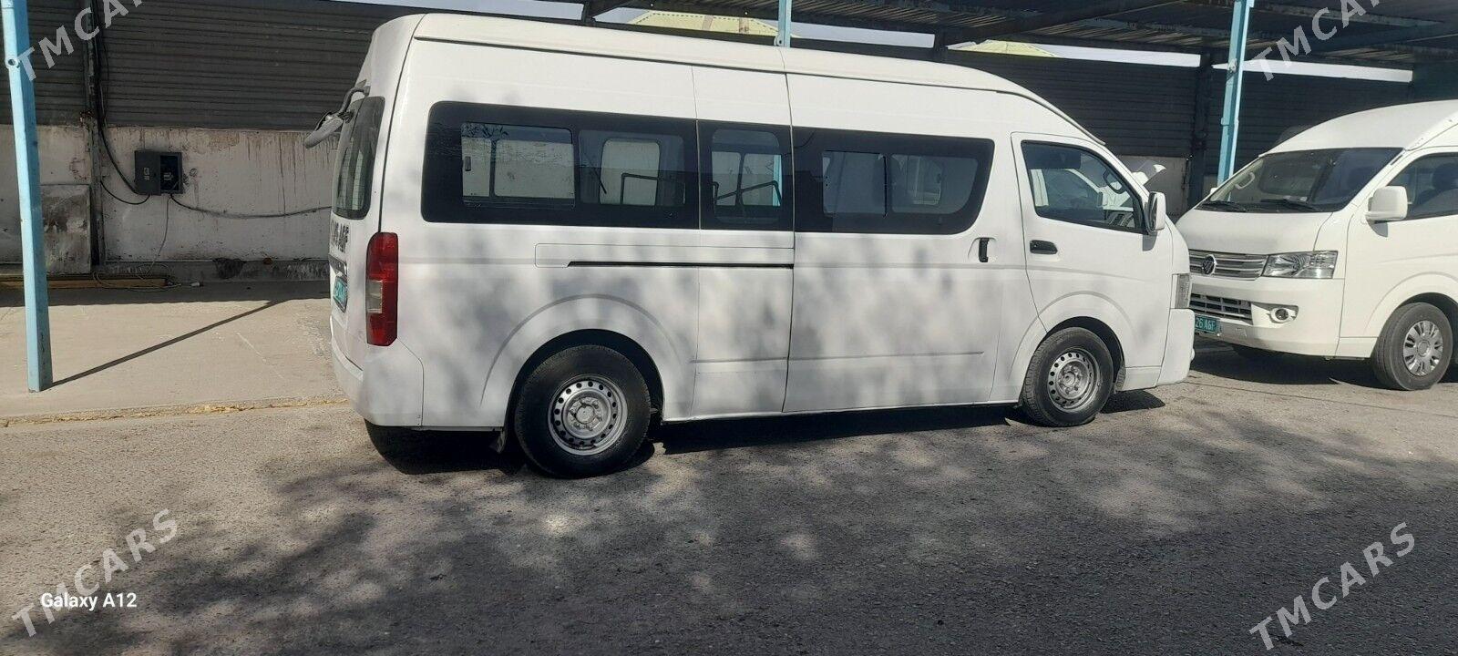 Toyota Hiace 2015 - 131 000 TMT - Ашхабад - img 1