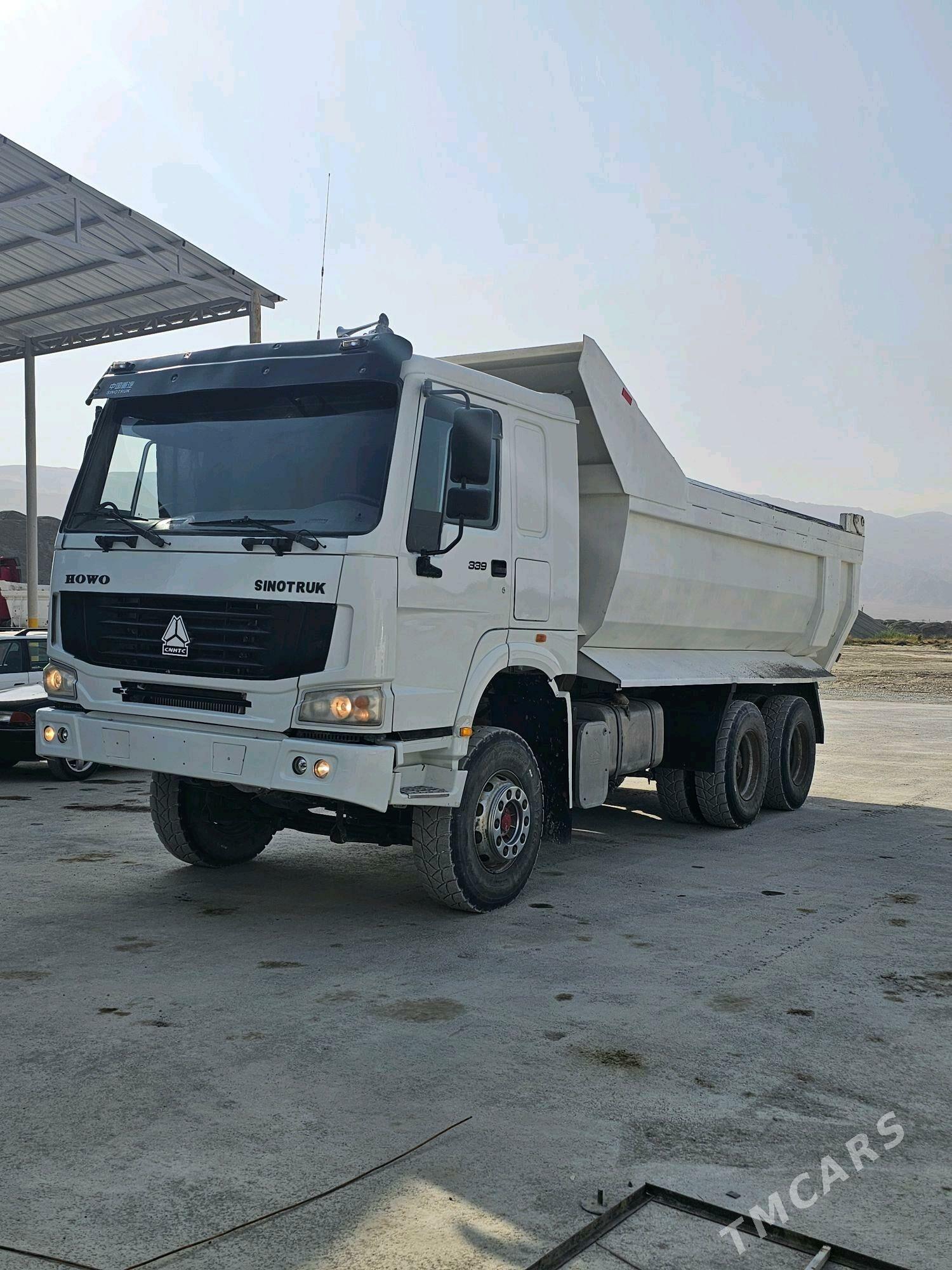 Howo Sinotruk 2010 - 310 000 TMT - Гёкдепе - img 1