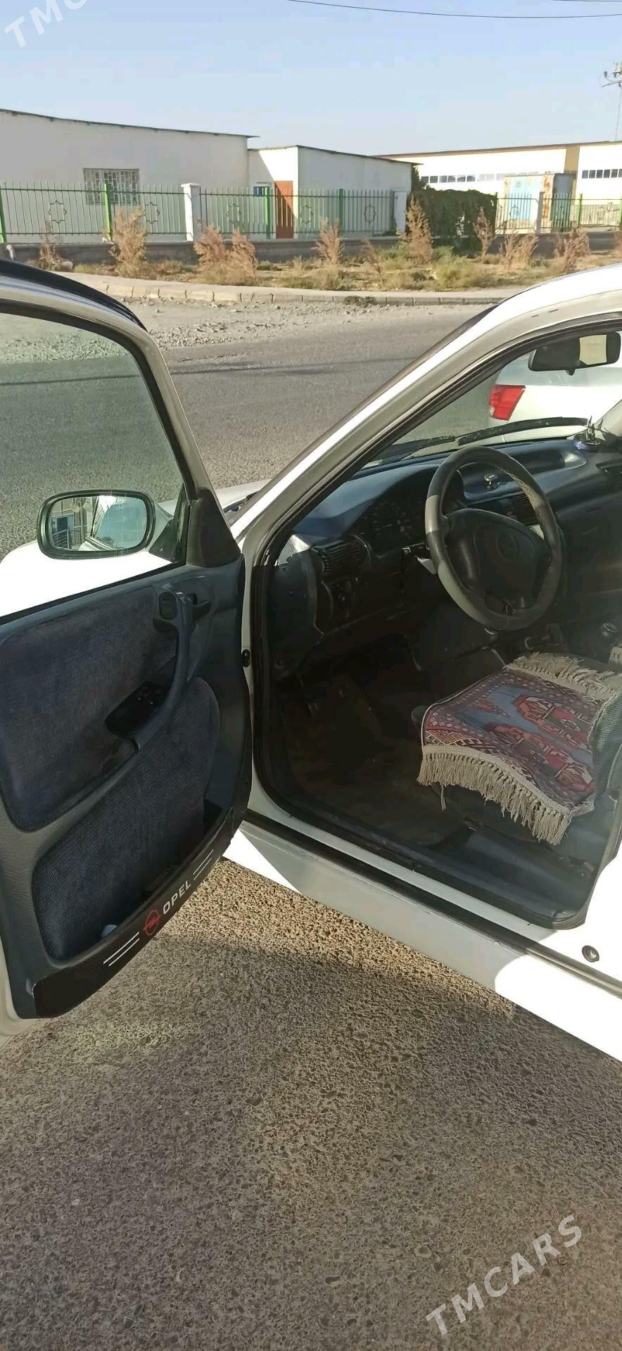 Opel Astra 1993 - 40 000 TMT - Tejen - img 7