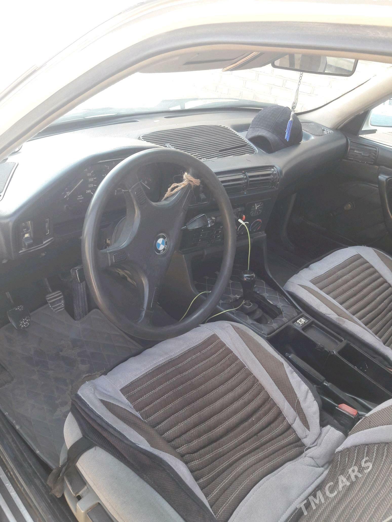 BMW 520 1989 - 35 000 TMT - Мары - img 3