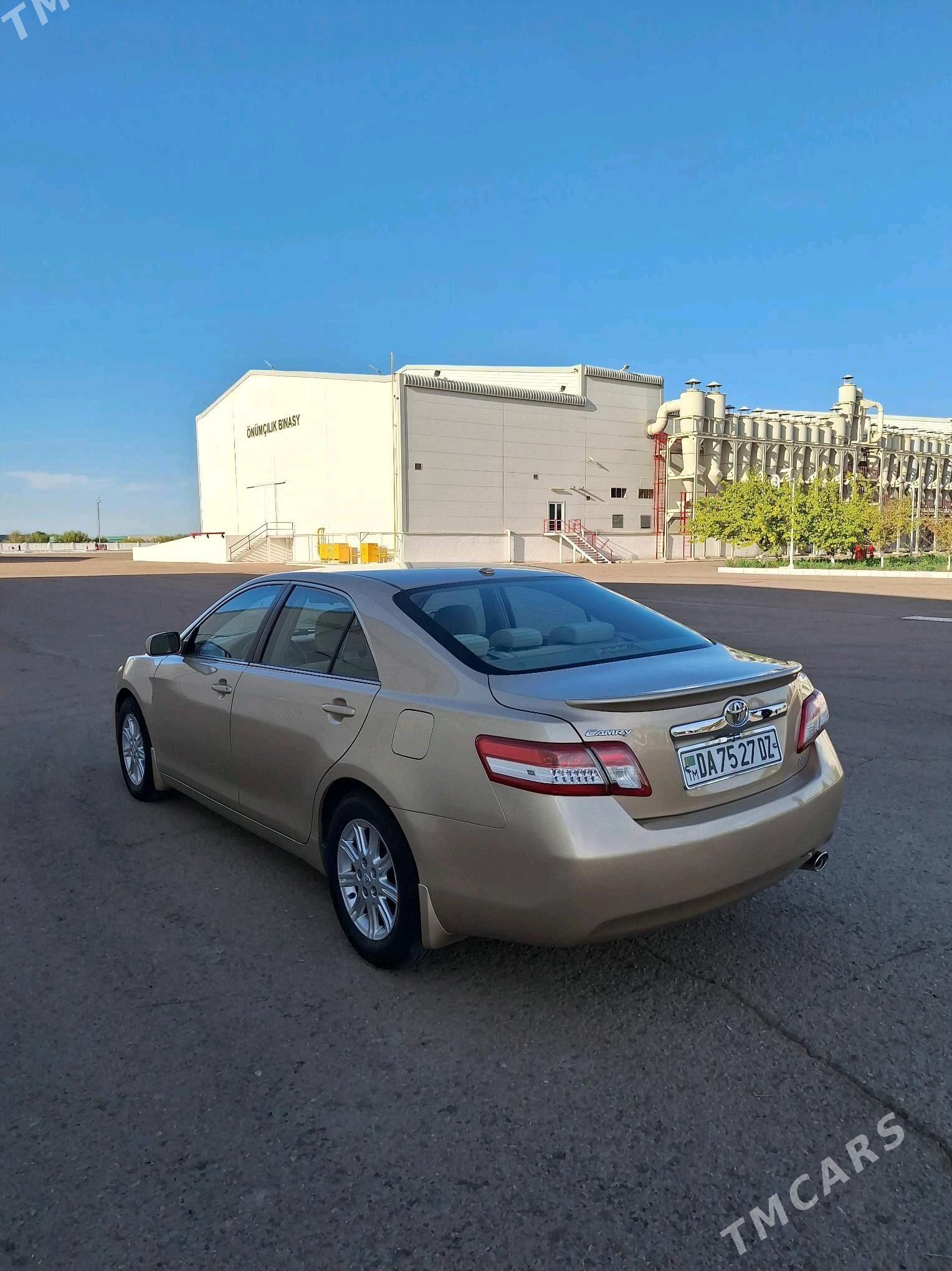 Toyota Camry 2009 - 190 000 TMT - Köneürgenç - img 3