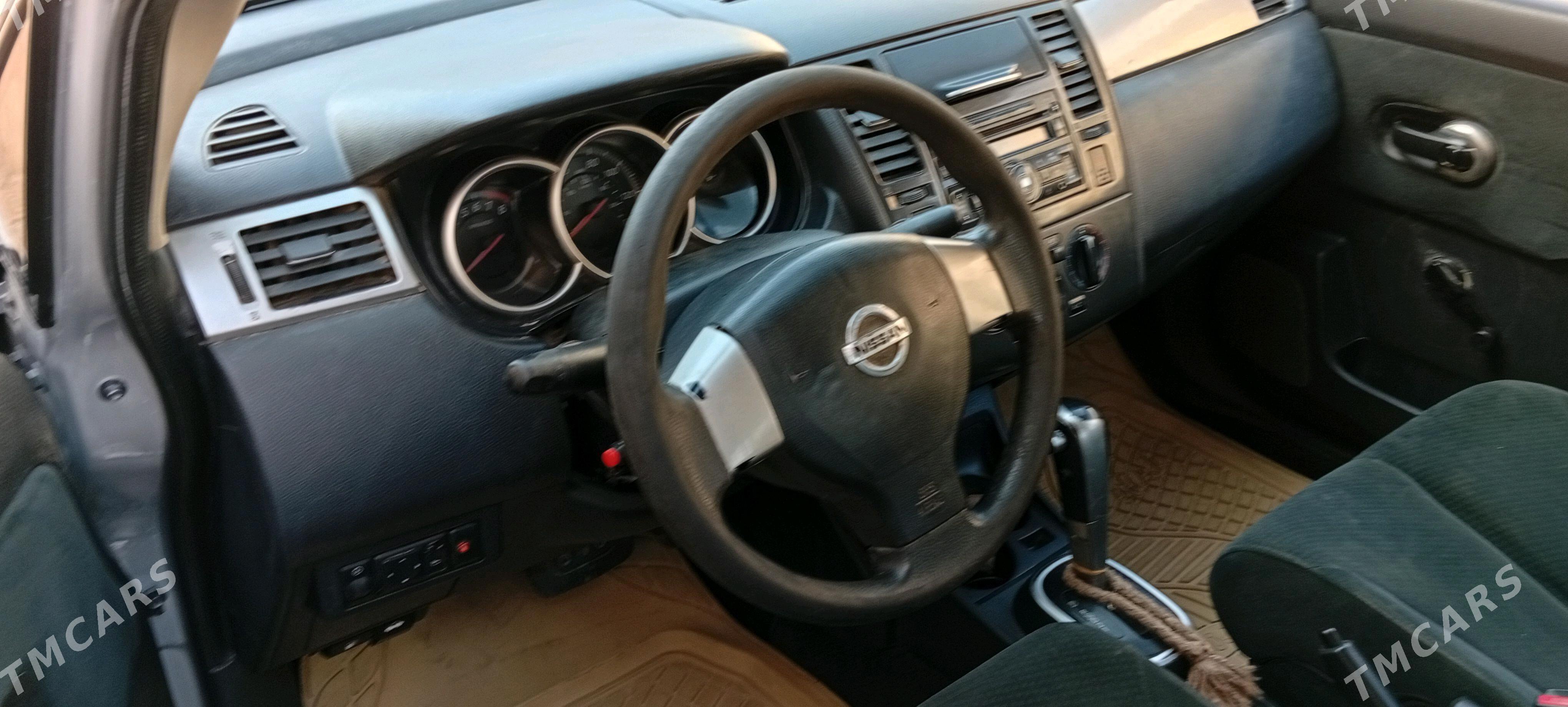 Nissan Versa 2010 - 125 000 TMT - Baýramaly - img 4