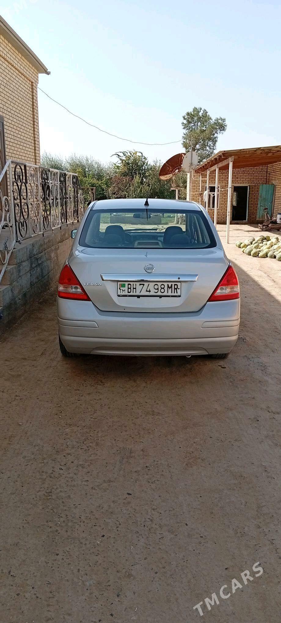 Nissan Versa 2010 - 125 000 TMT - Baýramaly - img 5