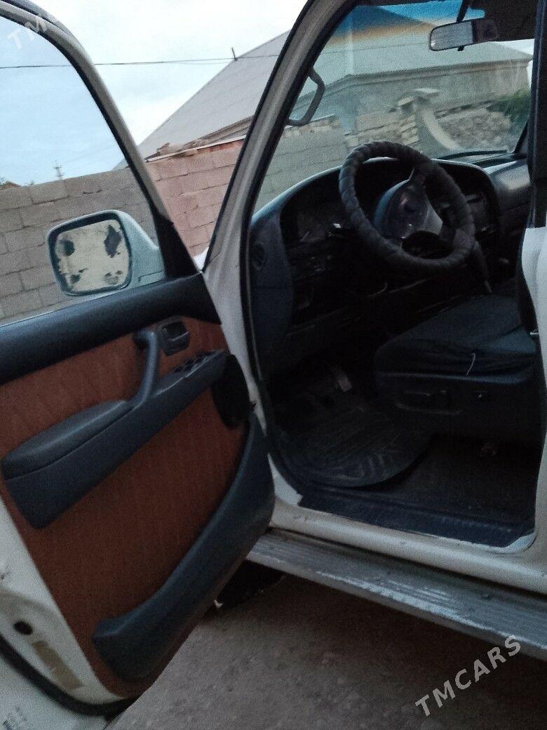 Toyota Land Cruiser 1994 - 90 000 TMT - Джебел - img 3