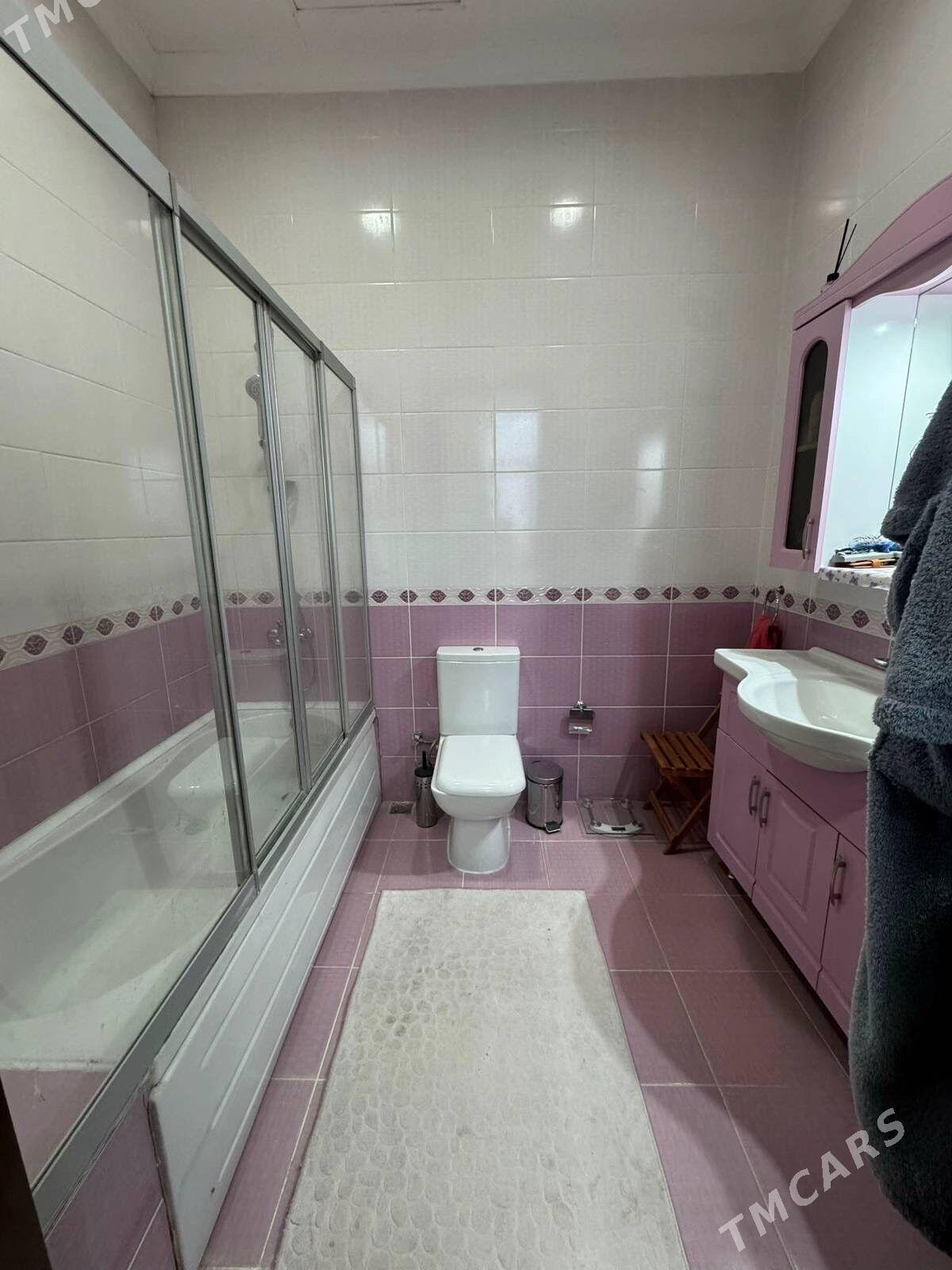 Moskowskiy Elitka 3 komnat - Moskowskiý köç. (10 ýyl abadançylyk şaýoly) - img 2