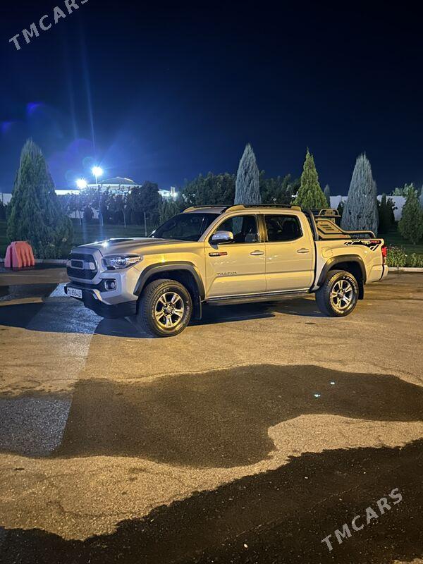 Toyota Tacoma 2018 - 335 000 TMT - Туркменабат - img 7