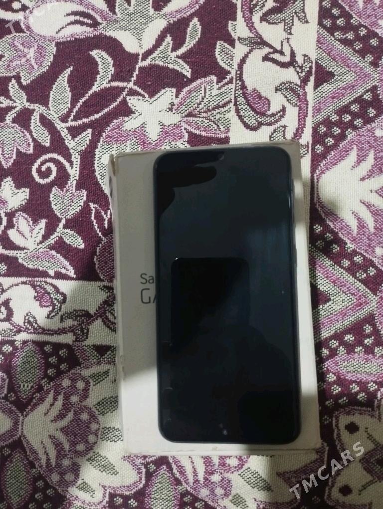 samsung a40 - Sarahs - img 3