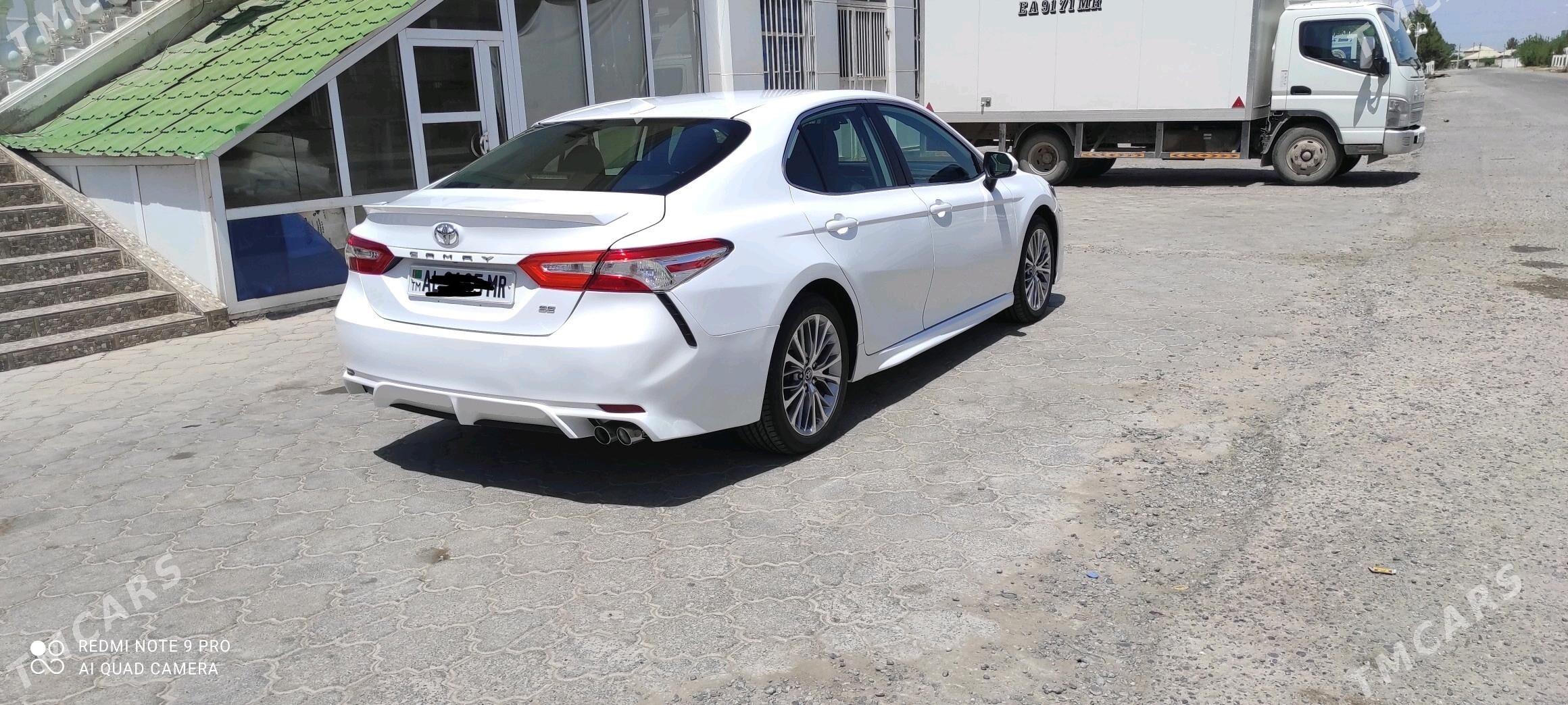 Toyota Camry 2019 - 260 000 TMT - Мары - img 3