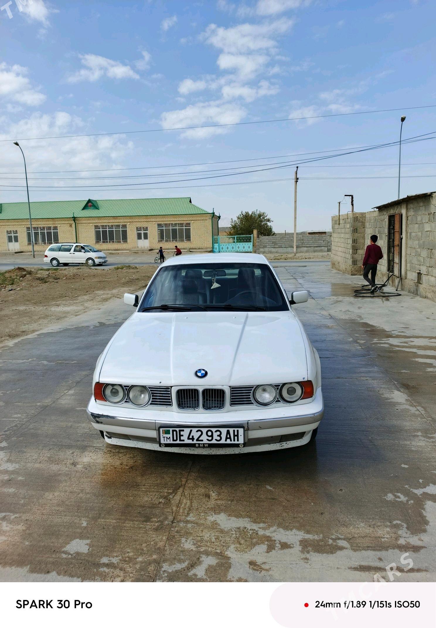 BMW 528 1992 - 60 000 TMT - Бахарден - img 1