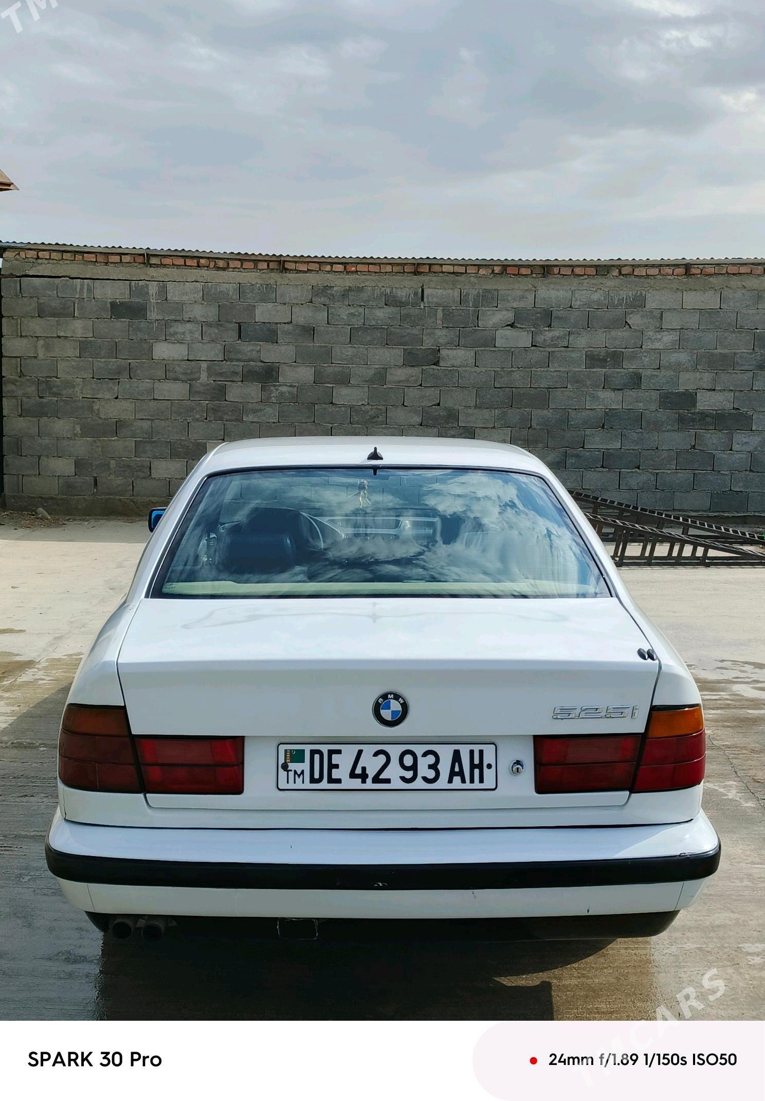 BMW 528 1992 - 60 000 TMT - Бахарден - img 7