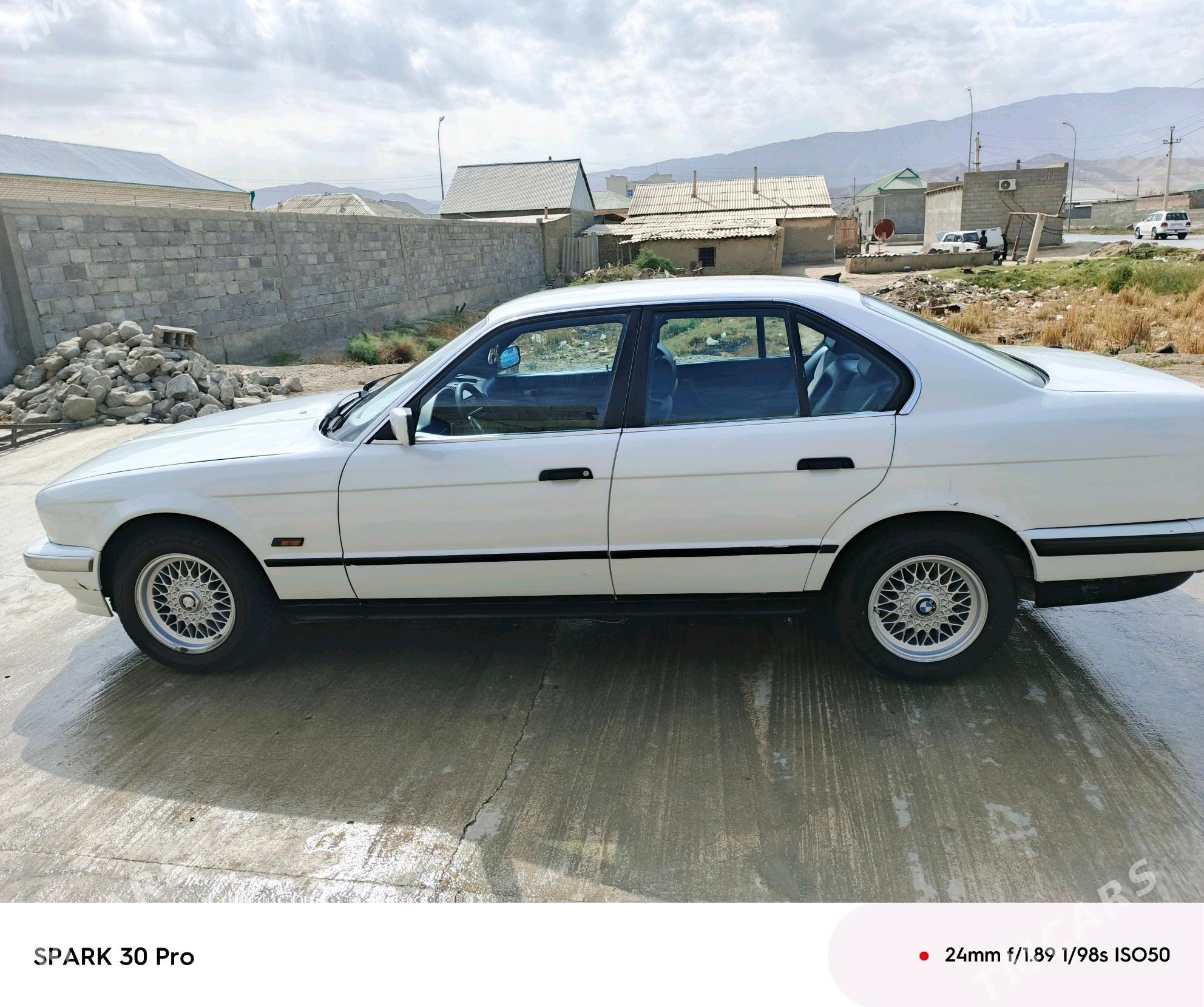 BMW 528 1992 - 60 000 TMT - Бахарден - img 6