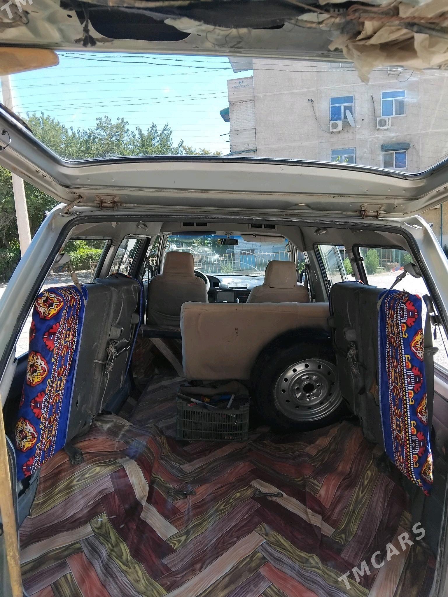 Toyota Town Ace 1998 - 45 000 TMT - Туркменабат - img 2