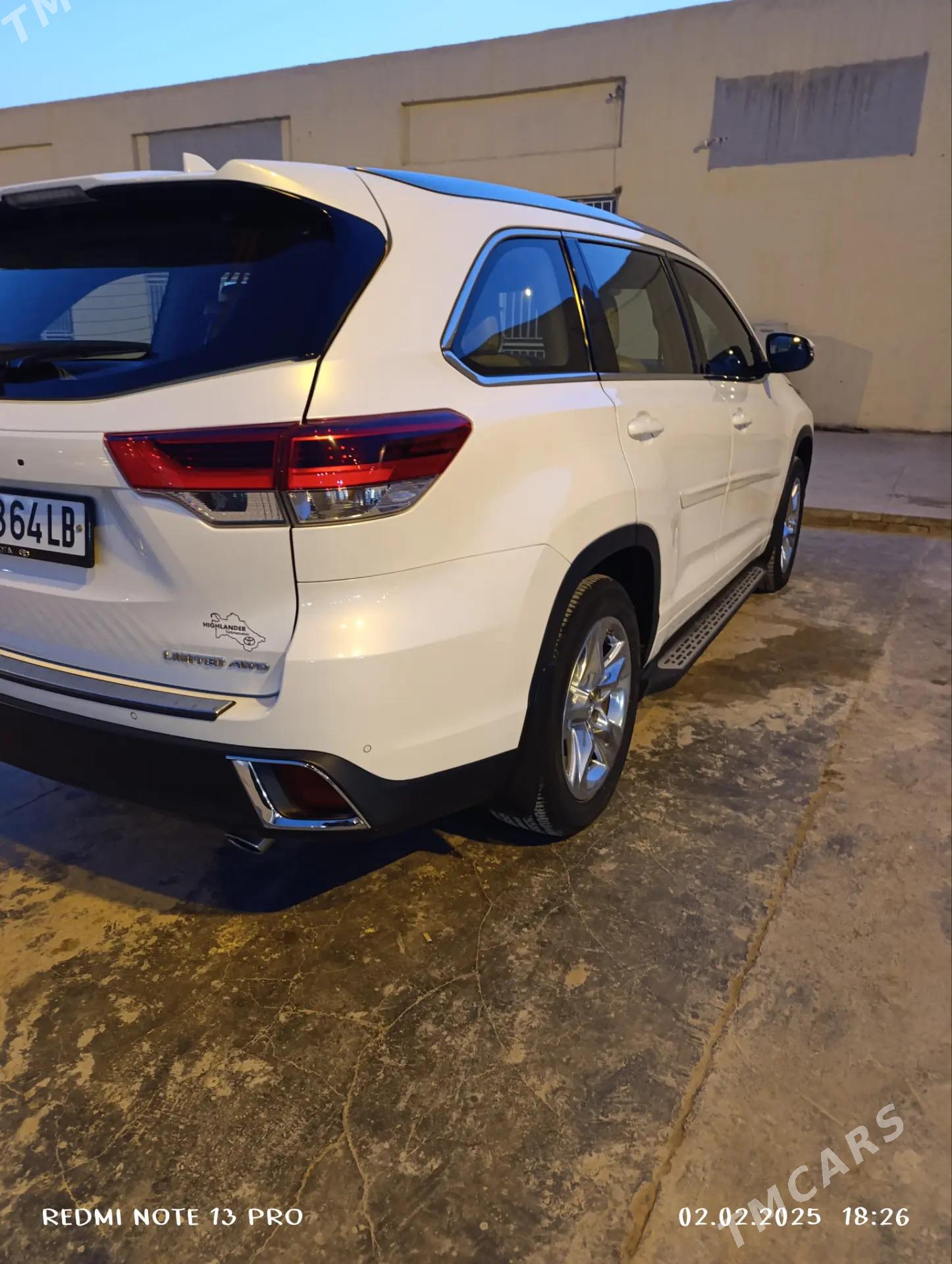 Toyota Highlander 2018 - 460 000 TMT - Керки - img 1