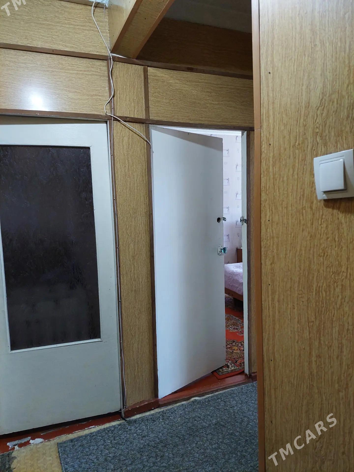 Гагарина 4/3 этаж 3 комнат - Aşgabat - img 2