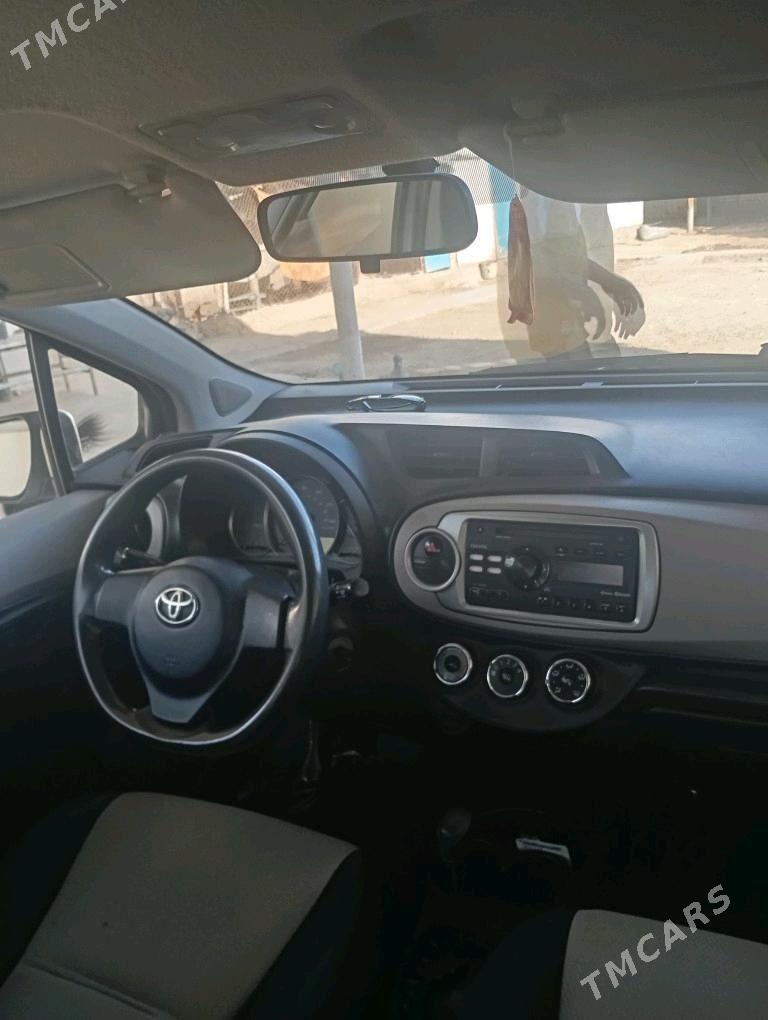 Toyota Yaris 2013 - 125 000 TMT - Türkmenbaşy - img 6