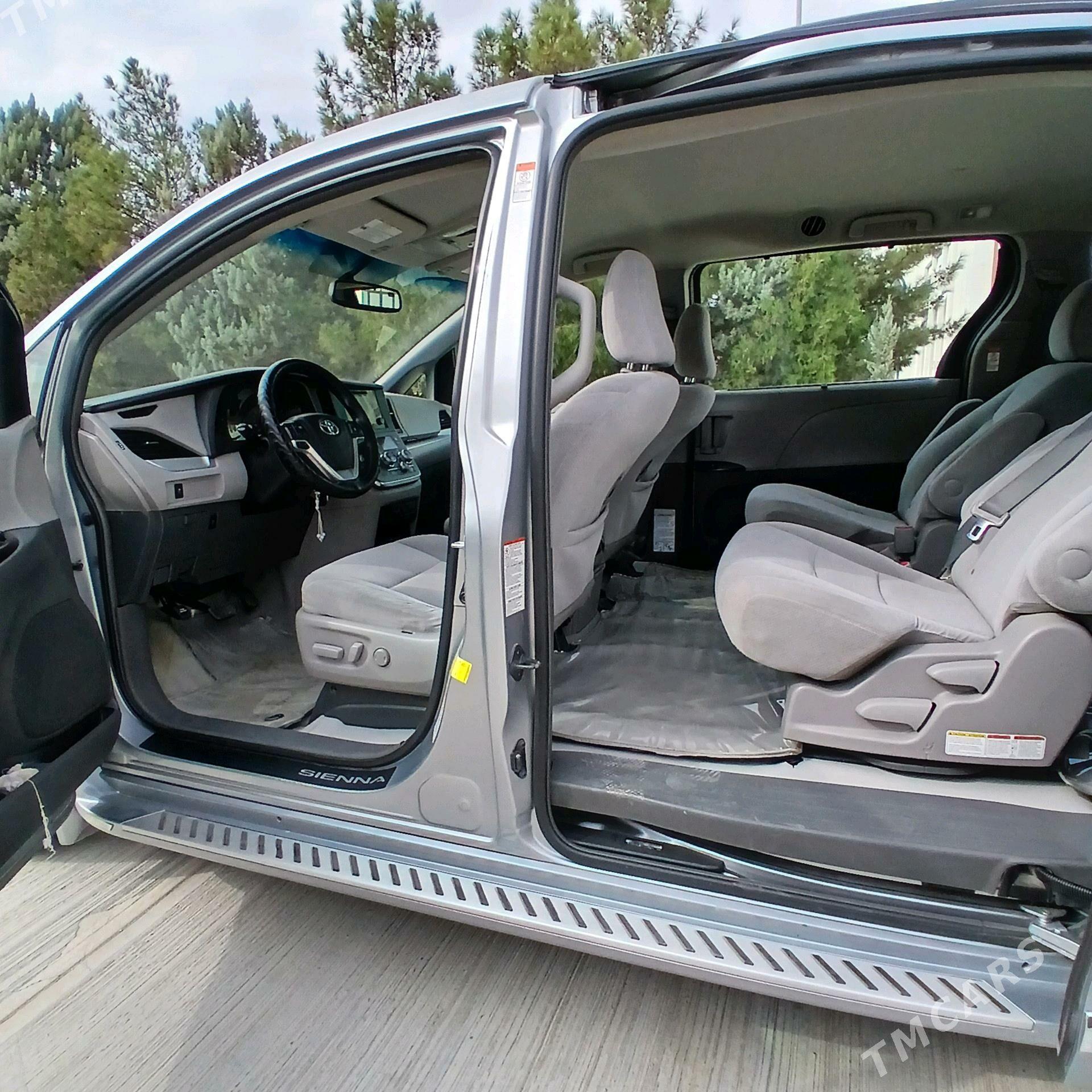 Toyota Sienna 2016 - 348 000 TMT - Aşgabat - img 8