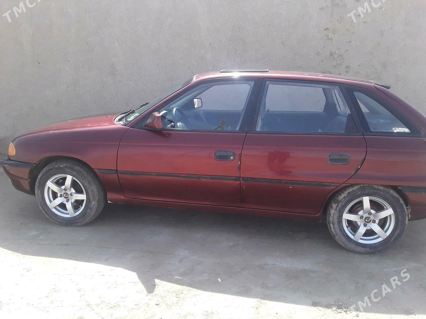 Opel Astra 1992 - 30 000 TMT - Türkmenbaşy etr. - img 4