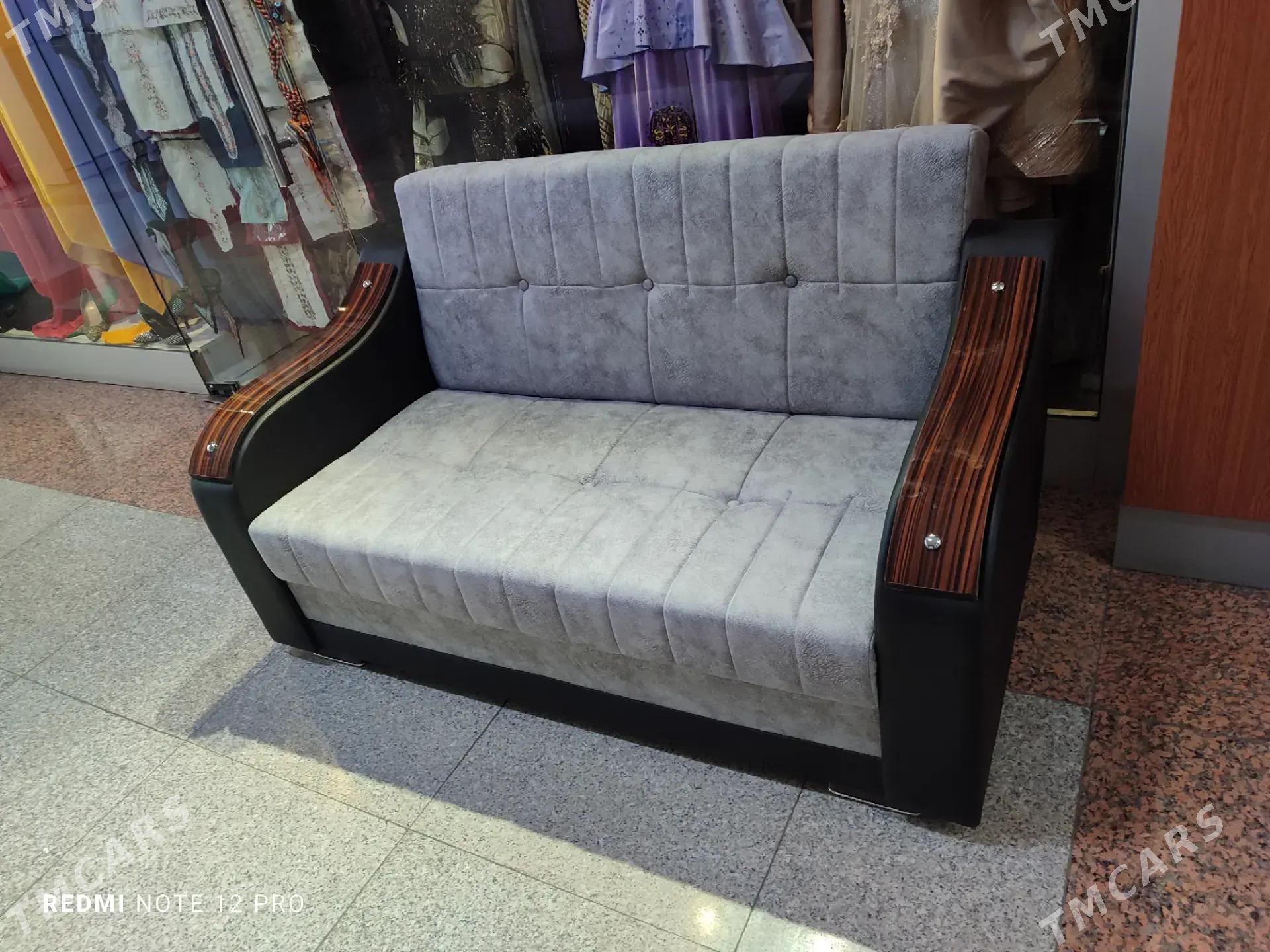 Diwan - Türkmenbaşy - img 2