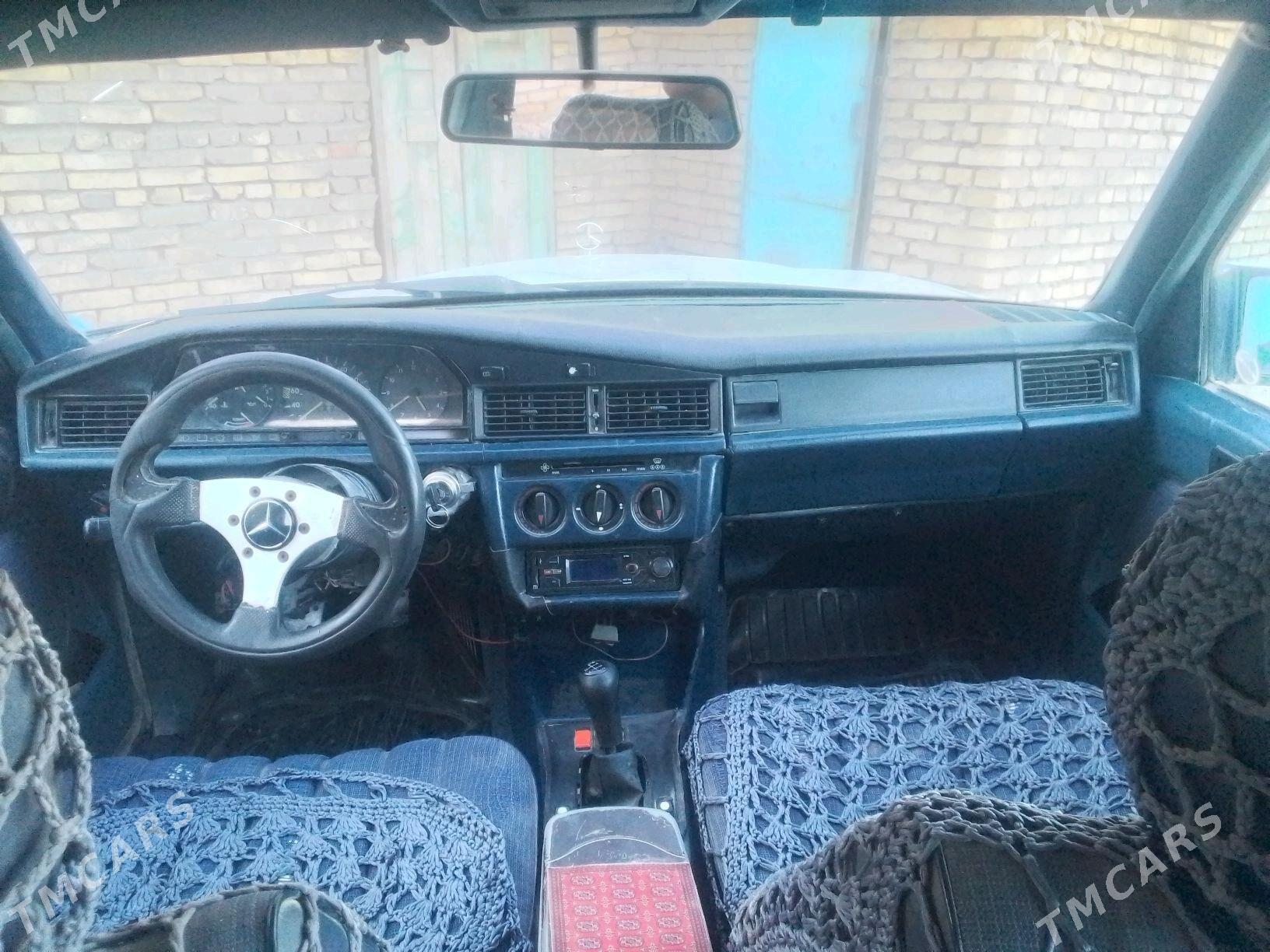 Mercedes-Benz 190E 1987 - 42 000 TMT - Мургап - img 6