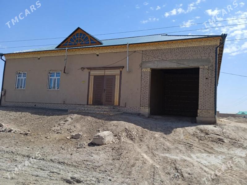 Дом - Гурбансолтан Едже - img 4