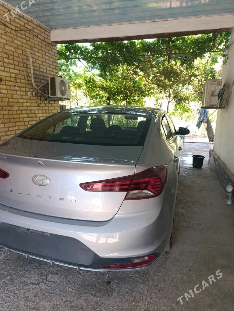 Hyundai Elantra 2020 - 220 000 TMT - Ходжамбаз - img 6