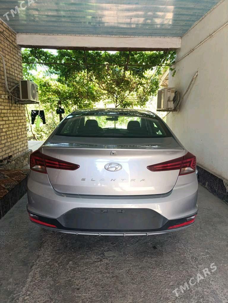 Hyundai Elantra 2020 - 220 000 TMT - Ходжамбаз - img 4