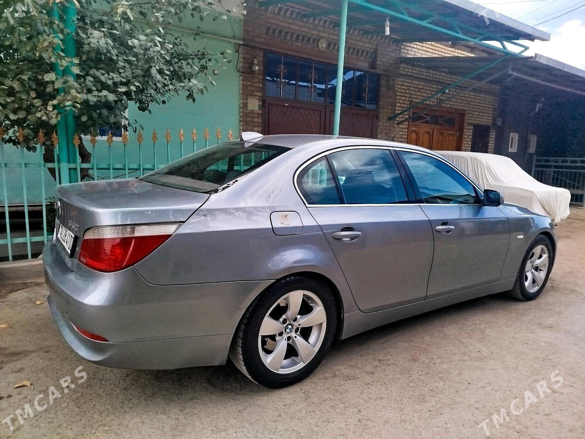 BMW E60 2004 - 150 000 TMT - Дашогуз - img 4