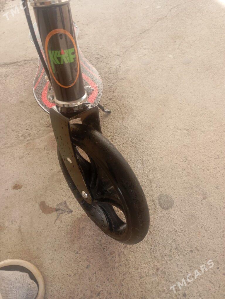 scooter - Türkmenbaşy - img 5