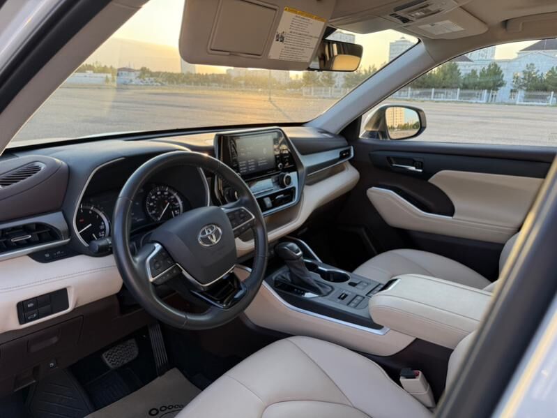 Toyota Highlander 2021 - 640 000 TMT - Aşgabat - img 6