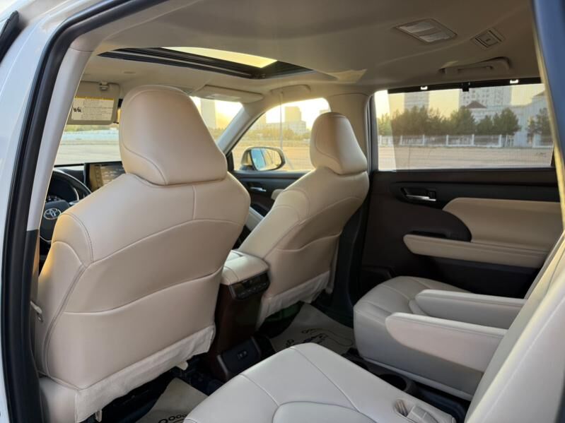 Toyota Highlander 2021 - 640 000 TMT - Aşgabat - img 5