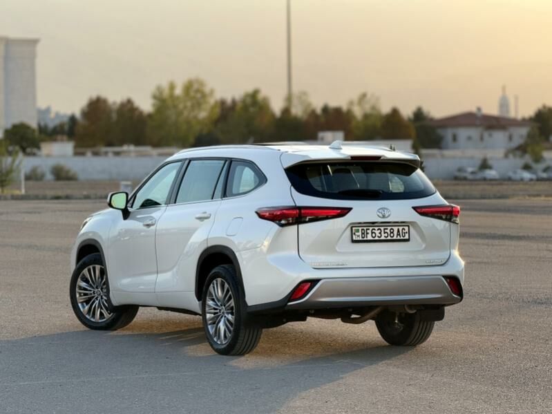 Toyota Highlander 2021 - 640 000 TMT - Aşgabat - img 7