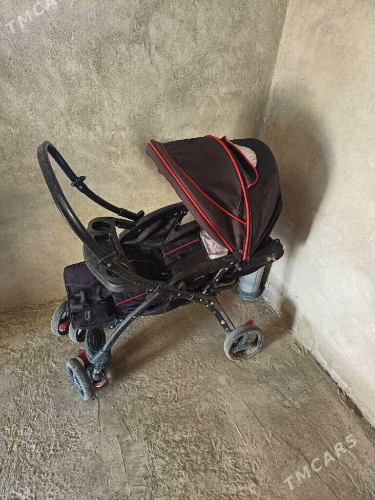 Коляска - Дянев - img 2